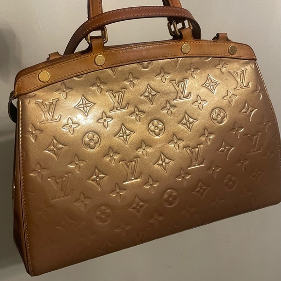 Authentic LOUIS VUITTON Vernis Brea GM Beige Poudre Gold RARE COLOR!!! - Picture 9 of 14